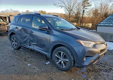 2017 Toyota Rav4 Xle из США, поврежденный, VIN JTMRFREV6HD205678